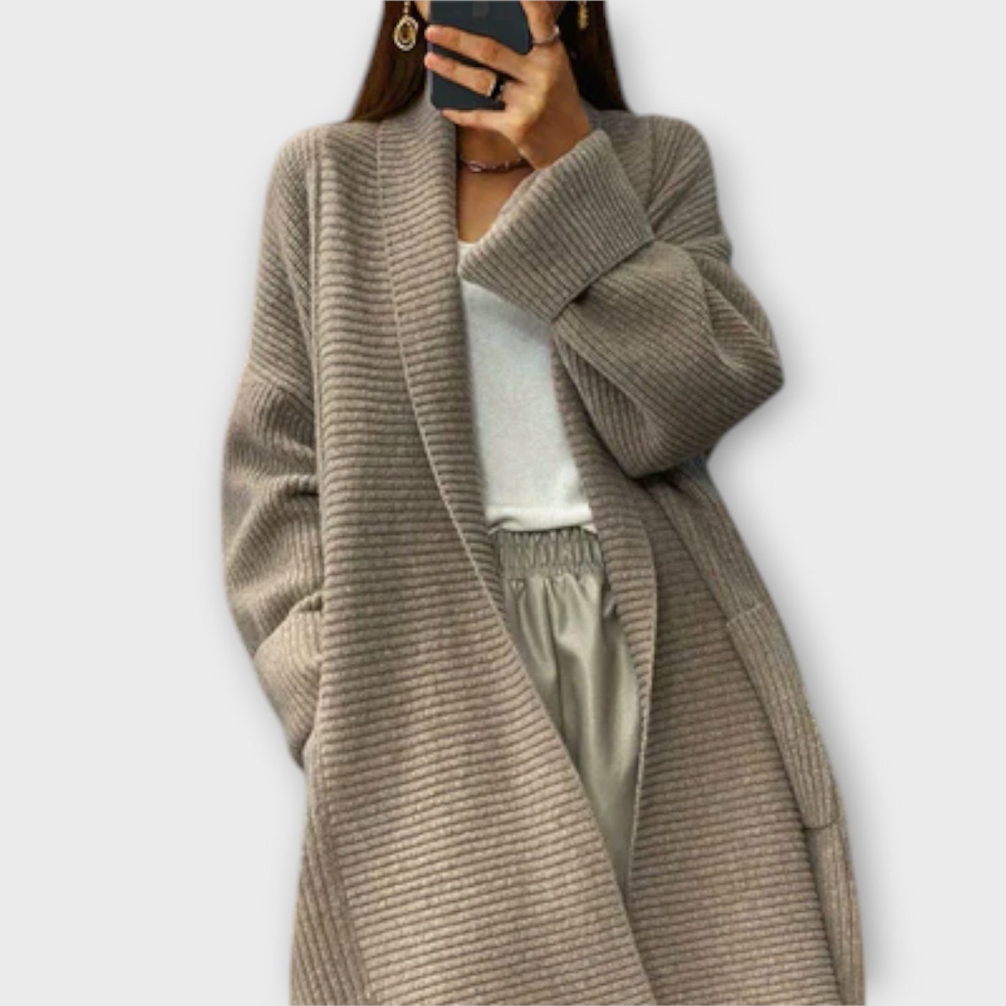 Cardigan Alessia | Eleganza Vintage e Comfort Moderno