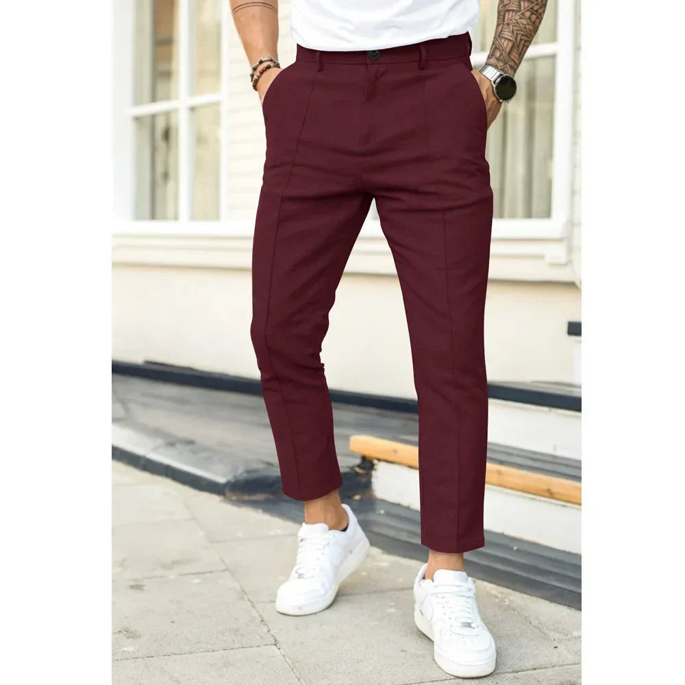 Tendenza | Pantaloni Slim Eleganti per un Look Raffinato