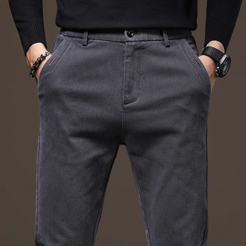 Tendenza | Pantaloni Slim Elasticizzati per Stile e Comfort