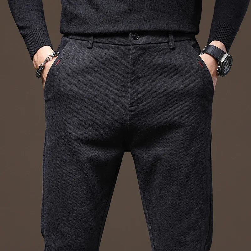 Tendenza | Pantaloni Slim Elasticizzati per Stile e Comfort