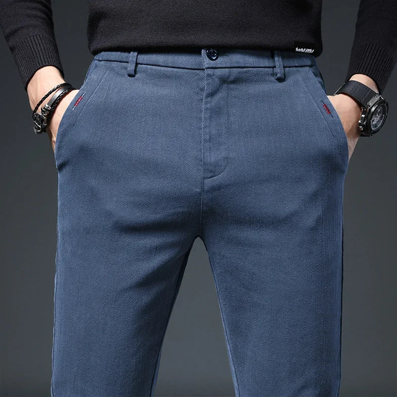 Tendenza | Pantaloni Slim Elasticizzati per Stile e Comfort