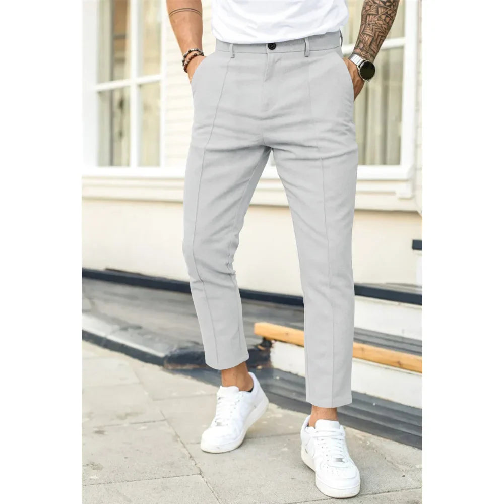 Tendenza | Pantaloni Slim Eleganti per un Look Raffinato