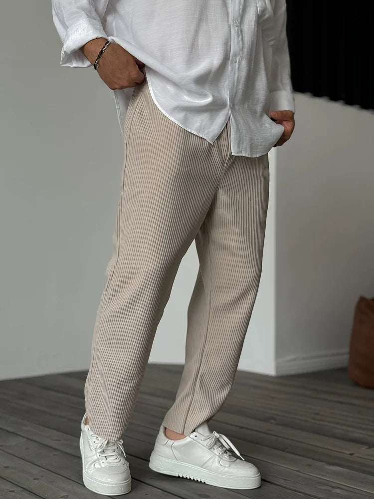 Tendenza | Pantaloni Eleganti e Raffinati per Ogni Occasione