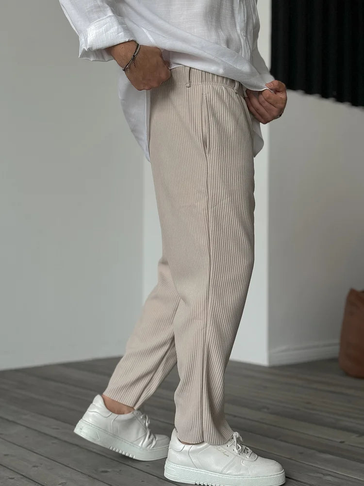 Tendenza | Pantaloni Eleganti e Raffinati per Ogni Occasione