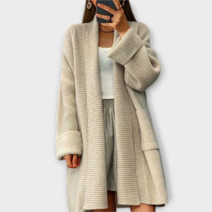 Cardigan Alessia | Vintage Elegance and Modern Comfort