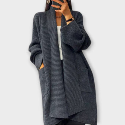 Cardigan Alessia | Vintage Elegance and Modern Comfort