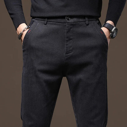 Tendenza | Pantaloni Slim Elasticizzati per Stile e Comfort