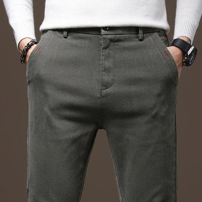 Tendenza | Pantaloni Slim Elasticizzati per Stile e Comfort